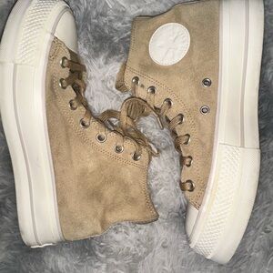 Converse Chuck Taylor All Star High-Top Tan Suede Sneakers - EUC Size 8.5